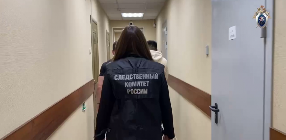 Следователи предъявили обвинение иностранцу в удержании подростка в салоне авто